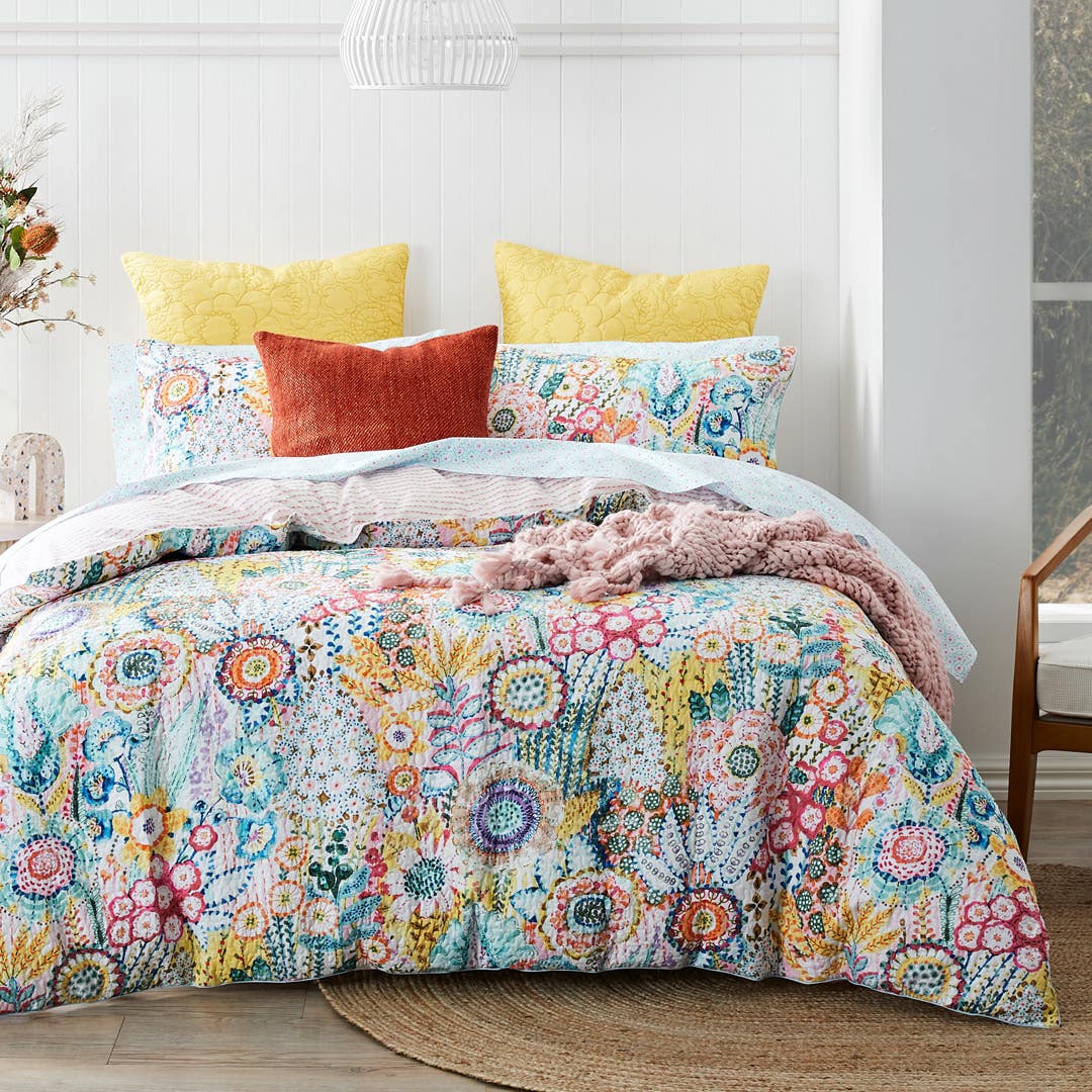 Cot quilt hotsell sets australia