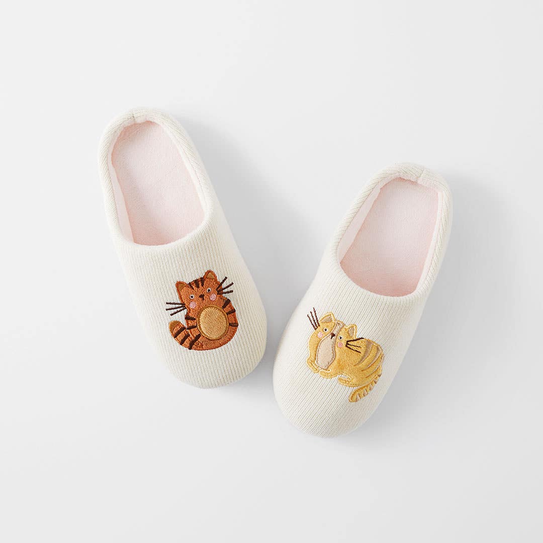 Bed bath table slippers online