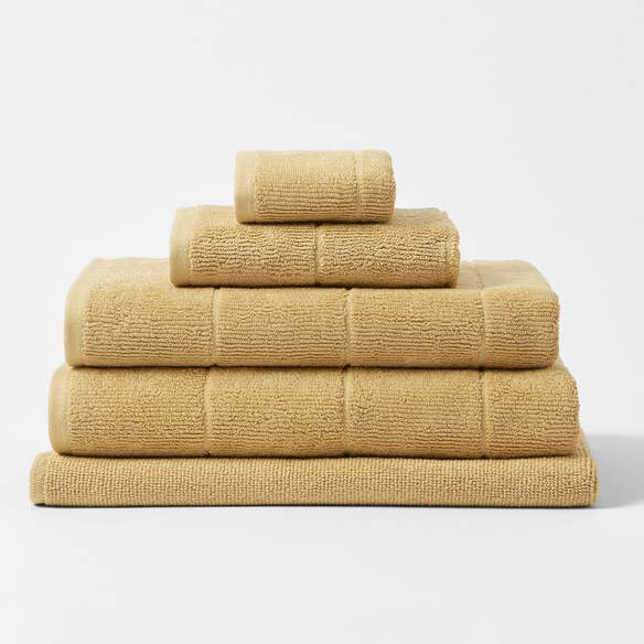 https://s3-ap-southeast-2.amazonaws.com/fusionfactory.commerceconnect.bbnt.production/pim_media/000/113/995/CH-Tasman-Towels-Rattan-214526-R.jpg?1617841885