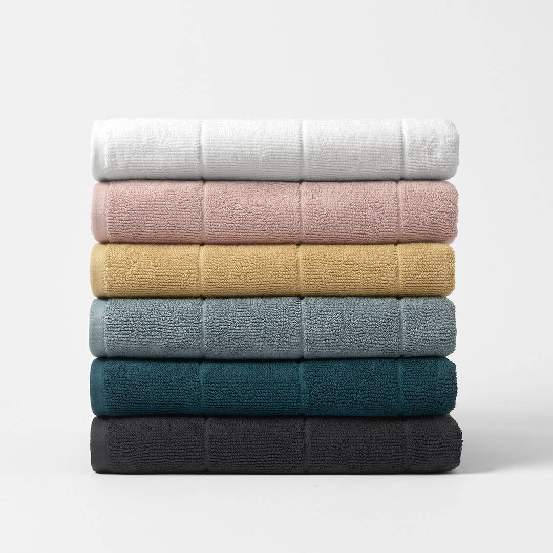 https://s3-ap-southeast-2.amazonaws.com/fusionfactory.commerceconnect.bbnt.production/pim_media/000/113/970/CH-Tasman-Towels-W21-214526-R.jpg?1617841288