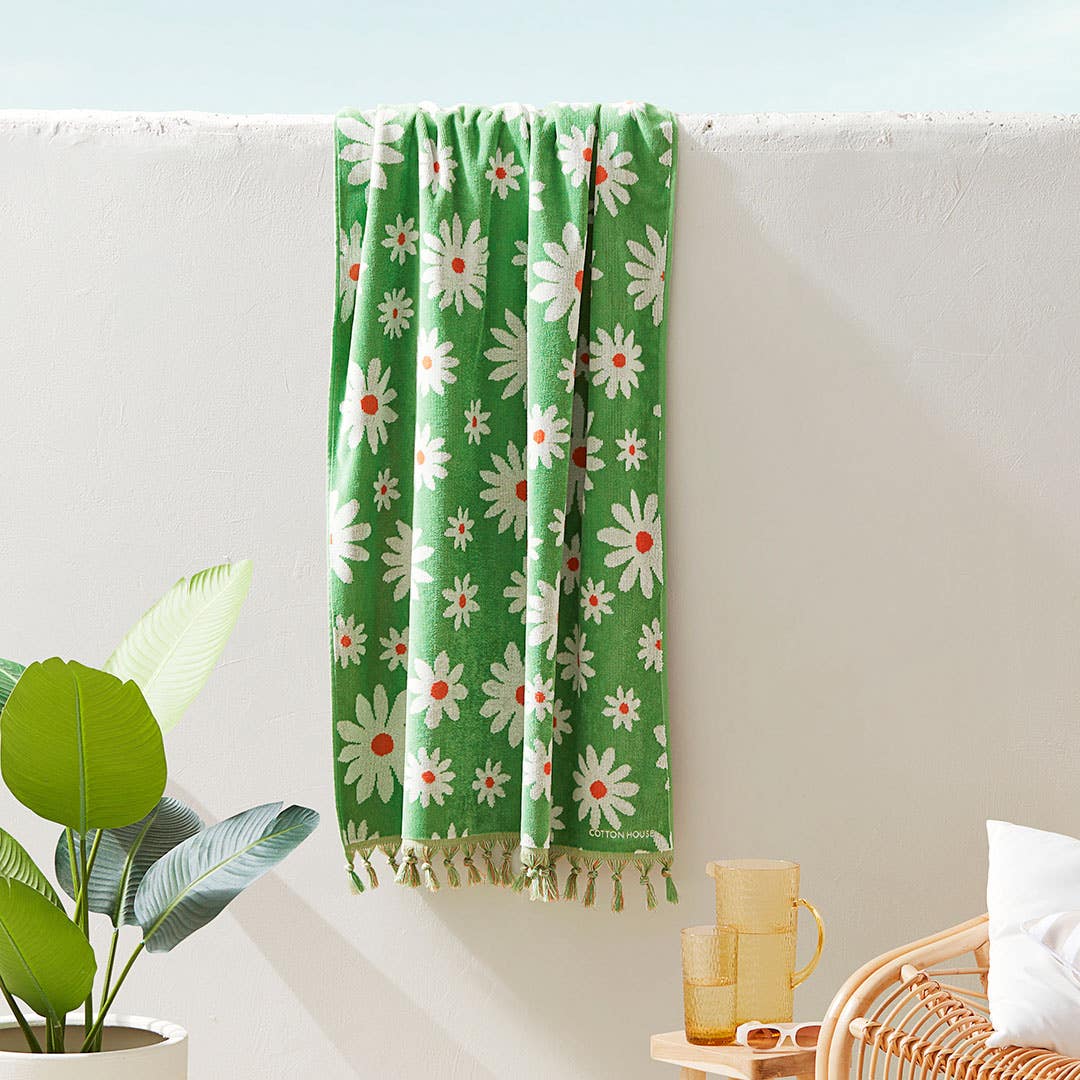 https://s3-ap-southeast-2.amazonaws.com/fusionfactory.commerceconnect.bbnt.production/pim_media/000/168/570/CH_S24-25_LS_Beach_Towels_Marquerite_Green_SI.jpg?1724815190
