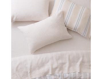 https://s3-ap-southeast-2.amazonaws.com/fusionfactory.commerceconnect.bbnt.production/pim_media/000/197/584/CH_S25-26_Sheet_Sets_Hayes-Natural_SS_Detail_SI.jpg?1752547505