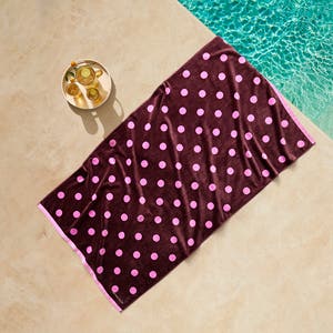 https://s3-ap-southeast-2.amazonaws.com/fusionfactory.commerceconnect.bbnt.production/pim_media/000/217/709/CH_S26-27_Milly-Beach_Towel-Mulberry-Pink_Dark-Purple_27275701_V2_SI.jpg?1784265606
