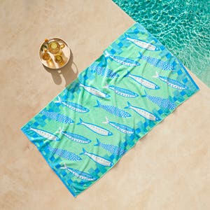 https://s3-ap-southeast-2.amazonaws.com/fusionfactory.commerceconnect.bbnt.production/pim_media/000/217/711/CH_S26-27_Nerano-Beach_Towel-Green-Blue_Sea-Green_27275901_V2_SI.jpg?1784265676