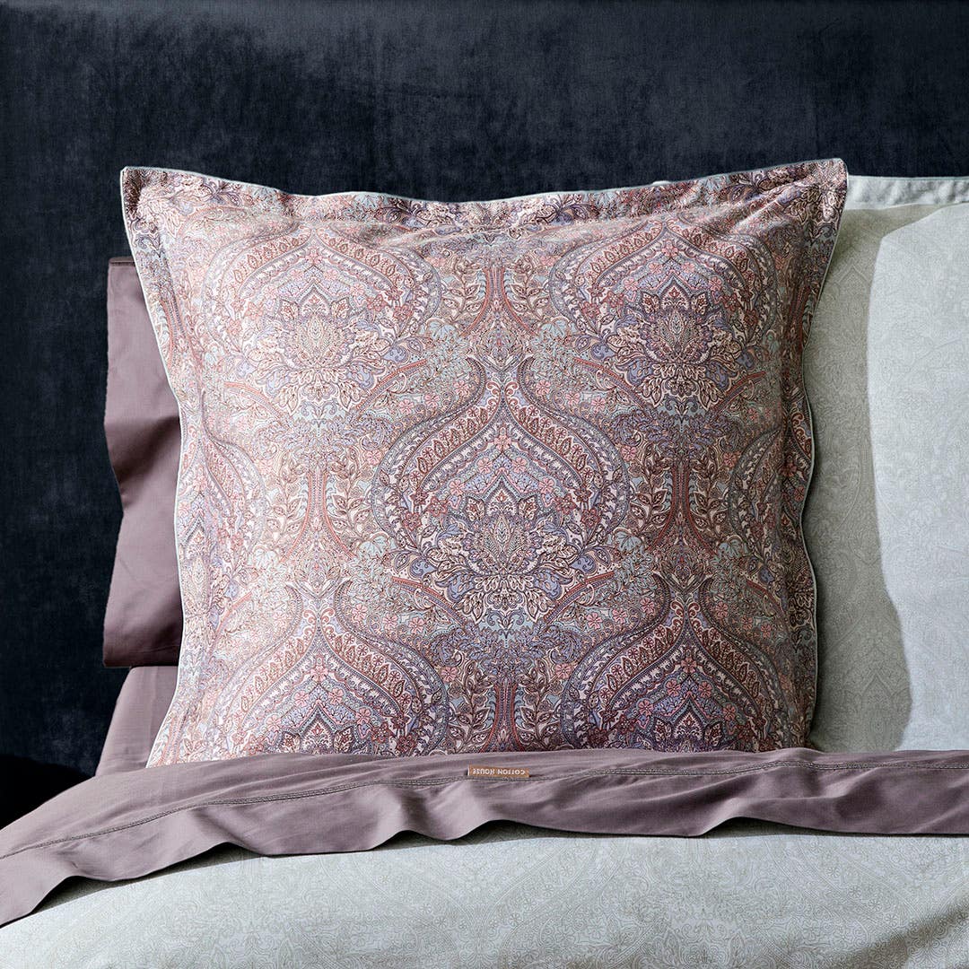 https://s3-ap-southeast-2.amazonaws.com/fusionfactory.commerceconnect.bbnt.production/pim_media/000/206/522/CH_W26_Bedlinen_BOP_Alessia_QQC_Euro_SI.jpg?1767323915