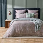 https://s3-ap-southeast-2.amazonaws.com/fusionfactory.commerceconnect.bbnt.production/pim_media/000/206/527/CH_W26_Bedlinen_BOP_Alessia_QQC_SI.jpg?1767323916