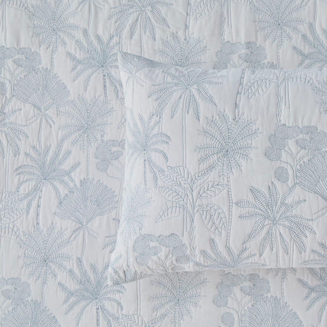 https://s3-ap-southeast-2.amazonaws.com/fusionfactory.commerceconnect.bbnt.production/pim_media/000/207/079/CH_W26_Bedlinen_BOP_Livia_QQC_Detail-2_SI.jpg?1768257820