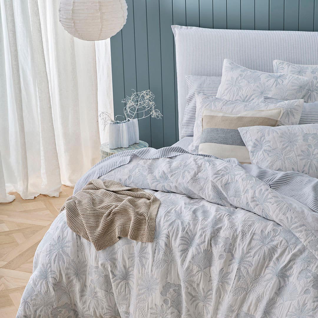 https://s3-ap-southeast-2.amazonaws.com/fusionfactory.commerceconnect.bbnt.production/pim_media/000/207/081/CH_W26_Bedlinen_BOP_Livia_QQC_Merketing_SI.jpg?1768257820