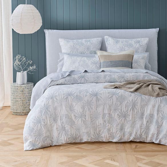 https://s3-ap-southeast-2.amazonaws.com/fusionfactory.commerceconnect.bbnt.production/pim_media/000/207/083/CH_W26_Bedlinen_BOP_Livia_QQC_SI.jpg?1768257821