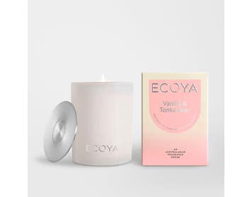https://s3-ap-southeast-2.amazonaws.com/fusionfactory.commerceconnect.bbnt.production/pim_media/000/167/838/ECOYA_Vanilla___Tonka_Bean_Madison_Candle_MADI213__1.jpg?1723617464