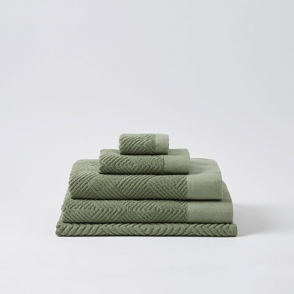 https://s3-ap-southeast-2.amazonaws.com/fusionfactory.commerceconnect.bbnt.production/pim_media/000/058/680/M_F-Kinsley-Towels-Olive-Green-206843-R.jpg?1588551127