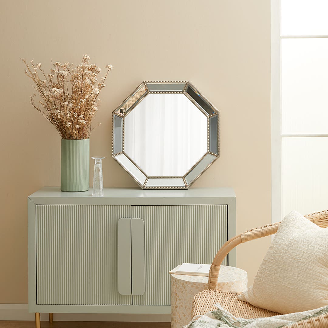 Bed bath n table outlet mirrors