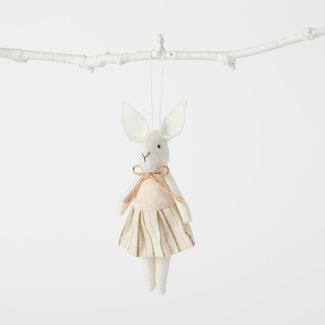 https://s3-ap-southeast-2.amazonaws.com/fusionfactory.commerceconnect.bbnt.production/pim_media/000/204/597/M_F_Easter26_T1-Bunny-in-Stripe-Skirt-Dec_Natural_26638501_SI.jpg?1763947324