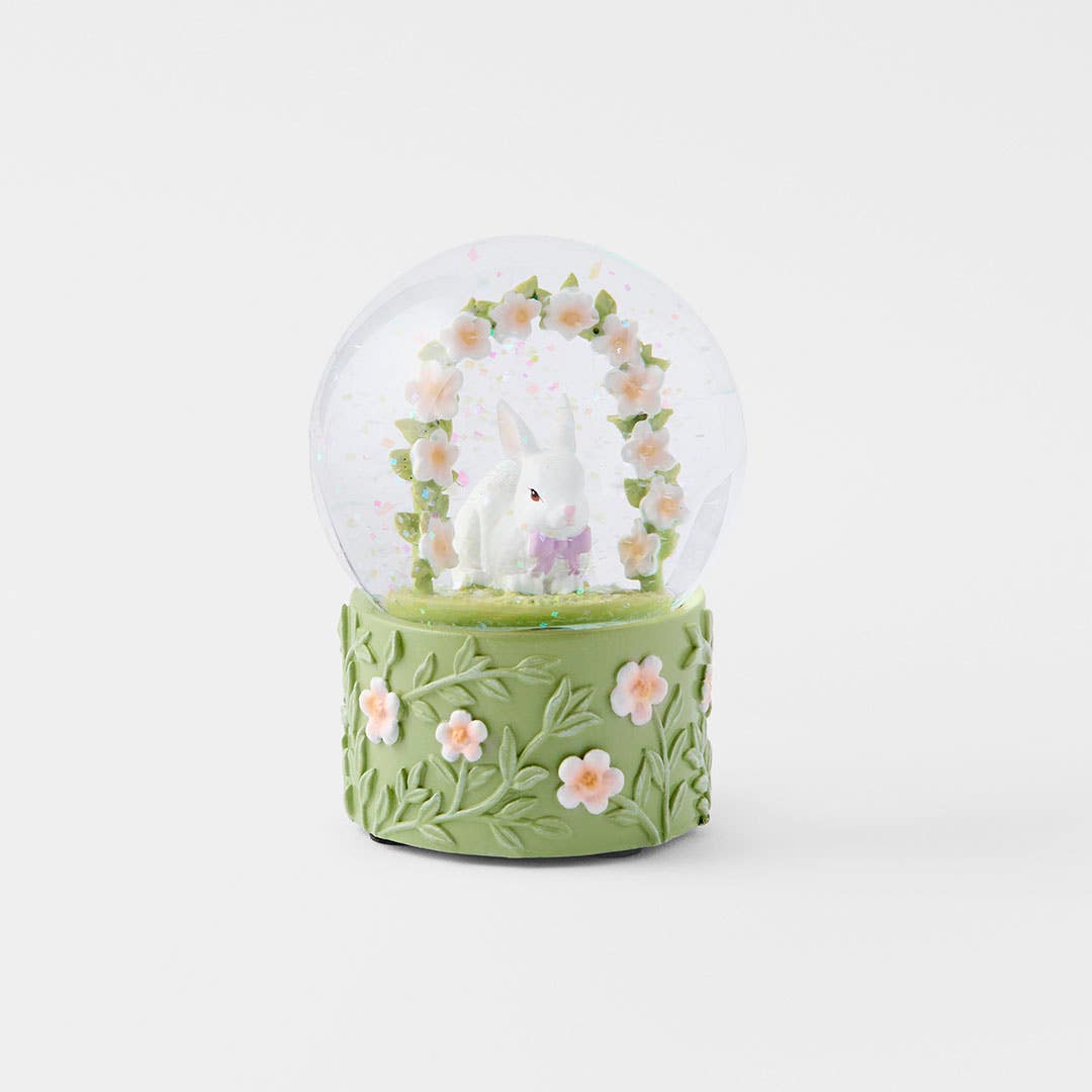 https://s3-ap-southeast-2.amazonaws.com/fusionfactory.commerceconnect.bbnt.production/pim_media/000/204/937/M_F_Easter26_T2-Flower-Arch-Snow-Dome_Green_26606801_SI.jpg?1764133537