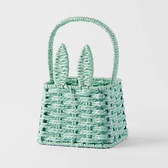 https://s3-ap-southeast-2.amazonaws.com/fusionfactory.commerceconnect.bbnt.production/pim_media/000/205/055/M_F_Easter26_T2-Woven-Bunny-Basket_Green_25924203_SI.jpg?1764208054