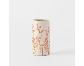 https://s3-ap-southeast-2.amazonaws.com/fusionfactory.commerceconnect.bbnt.production/pim_media/000/185/633/M_F_Esta-Vase-Sml_Pink_23156603_SI.jpg?1735531658
