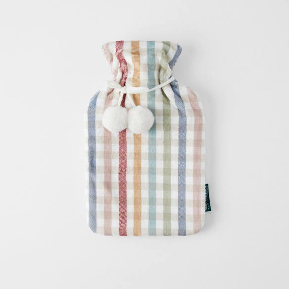 https://s3-ap-southeast-2.amazonaws.com/fusionfactory.commerceconnect.bbnt.production/pim_media/000/159/098/M_F_Hot-water-bottle-Chloe_Multi_23118801_SI.jpg?1705876798