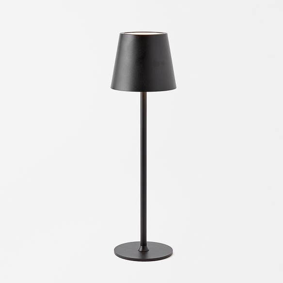 https://s3-ap-southeast-2.amazonaws.com/fusionfactory.commerceconnect.bbnt.production/pim_media/000/166/788/M_F_Ramona-LED-Table-Lamp_Black_23413801_V2_SI.jpg?1721964653