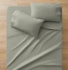 https://s3-ap-southeast-2.amazonaws.com/fusionfactory.commerceconnect.bbnt.production/pim_media/000/157/474/M_F_S23_Sleeping_Beauty_1200TC_Eucalyptus-Green_SS_SI.jpg?1702957586