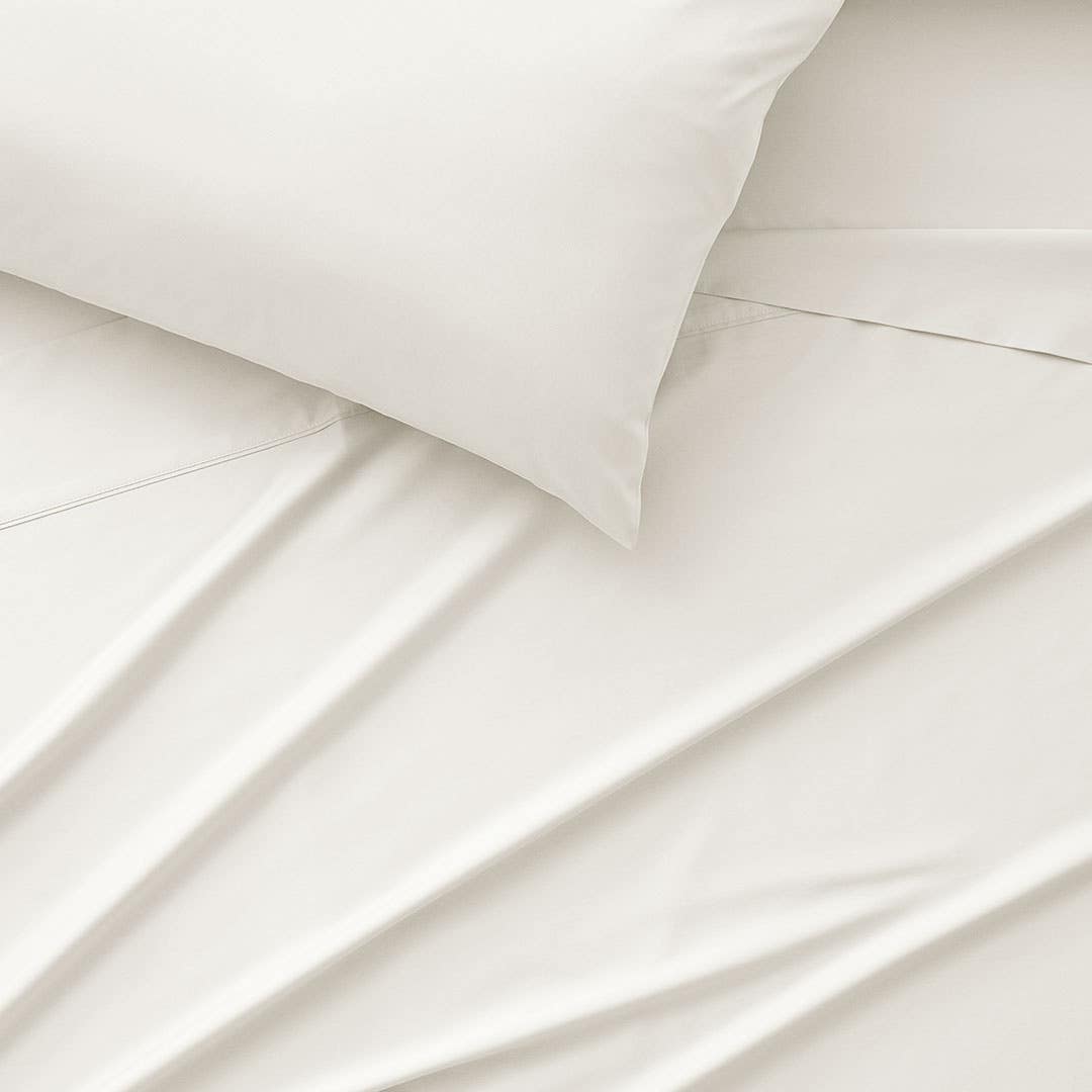 https://s3-ap-southeast-2.amazonaws.com/fusionfactory.commerceconnect.bbnt.production/pim_media/000/148/980/M_F_S23_York_Lily-White_SS_Detail-Alt_SI.jpg?1684202328