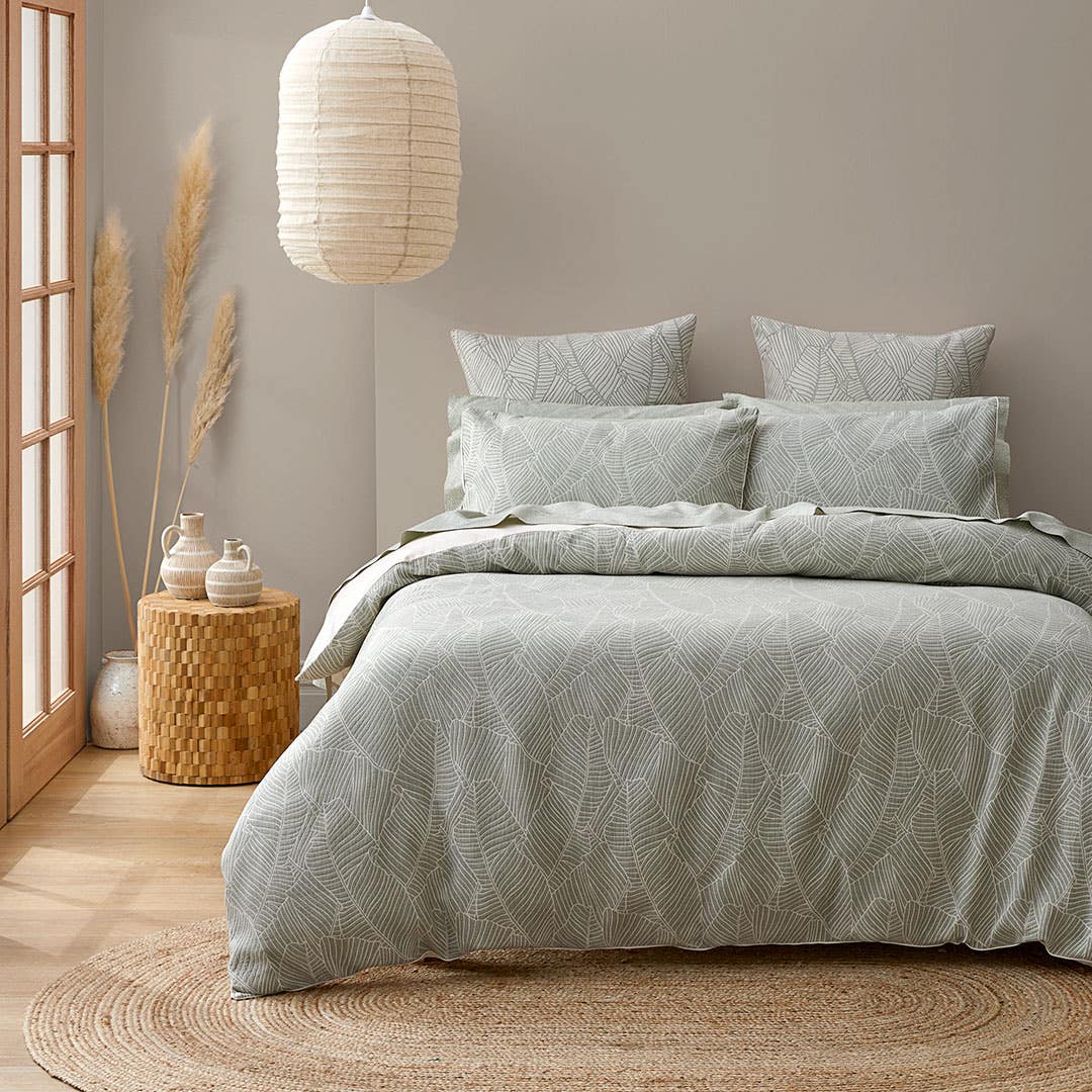 https://s3-ap-southeast-2.amazonaws.com/fusionfactory.commerceconnect.bbnt.production/pim_media/000/165/617/M_F_S24-25_Bedlinen_BOP_Bengali_Sage_QQC_ALT_SI.jpg?1719985501