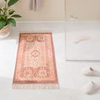 https://s3-ap-southeast-2.amazonaws.com/fusionfactory.commerceconnect.bbnt.production/pim_media/000/174/401/M_F_S24-25_Summer_LS_Studio_Bathmats-Andes_BM_Rust_SI.jpg?1730096586