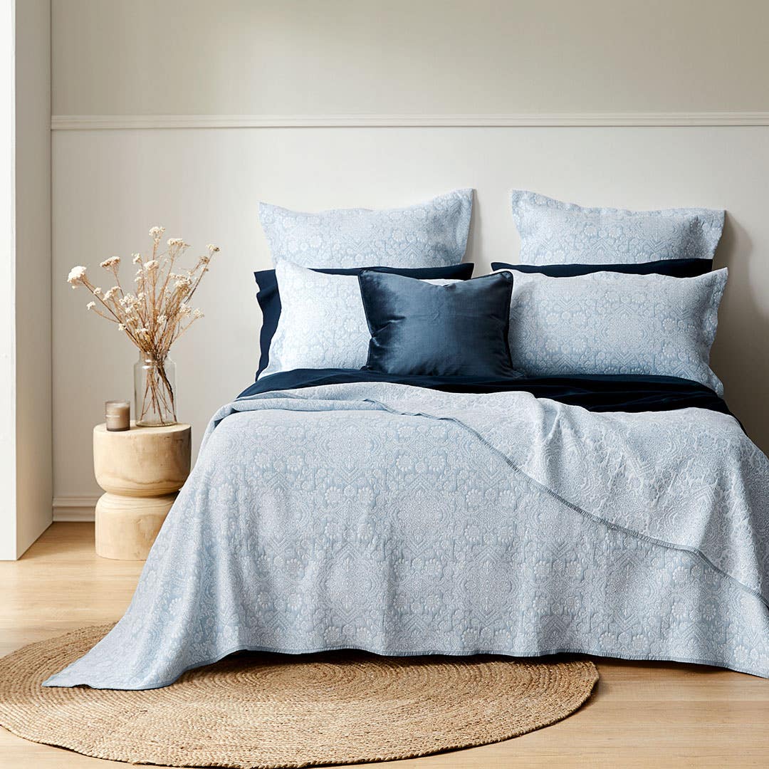 Bed bath and clearance beyond chair pillow