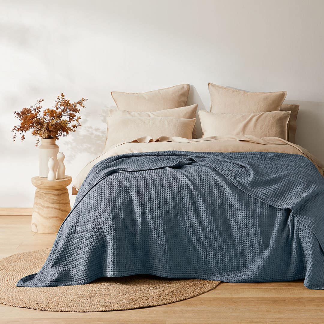 Blue queen blanket online