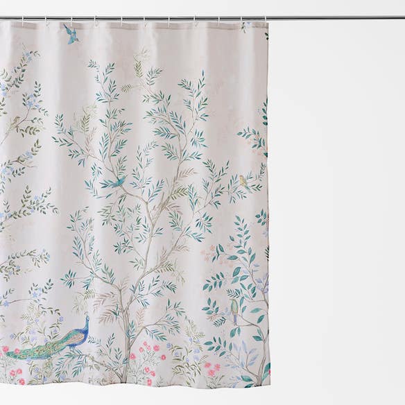 https://s3-ap-southeast-2.amazonaws.com/fusionfactory.commerceconnect.bbnt.production/pim_media/000/197/362/M_F_S25-26_Eaden-Shower-Curtain_Blue-Green-Multi_26582301_V2_SI.jpg?1752216566