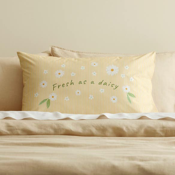 https://s3-ap-southeast-2.amazonaws.com/fusionfactory.commerceconnect.bbnt.production/pim_media/000/197/380/M_F_S25-26_LS_Novelty_PC_Fresh_As_A_Daisy_SI.jpg?1752217195