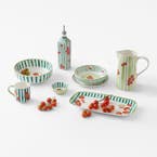 https://s3-ap-southeast-2.amazonaws.com/fusionfactory.commerceconnect.bbnt.production/pim_media/000/200/986/M_F_S25-26_Pomodoro-Dining-Range_Green-Red_26589_R_SI.jpg?1757639105