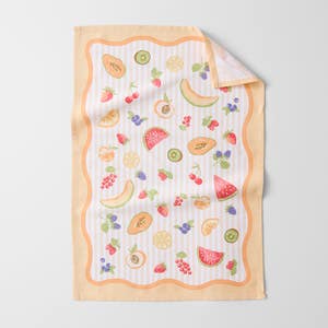 https://s3-ap-southeast-2.amazonaws.com/fusionfactory.commerceconnect.bbnt.production/pim_media/000/199/531/M_F_S25-26_Summer-Fruits-TT_Melon_26536001_SI.jpg?1755057684
