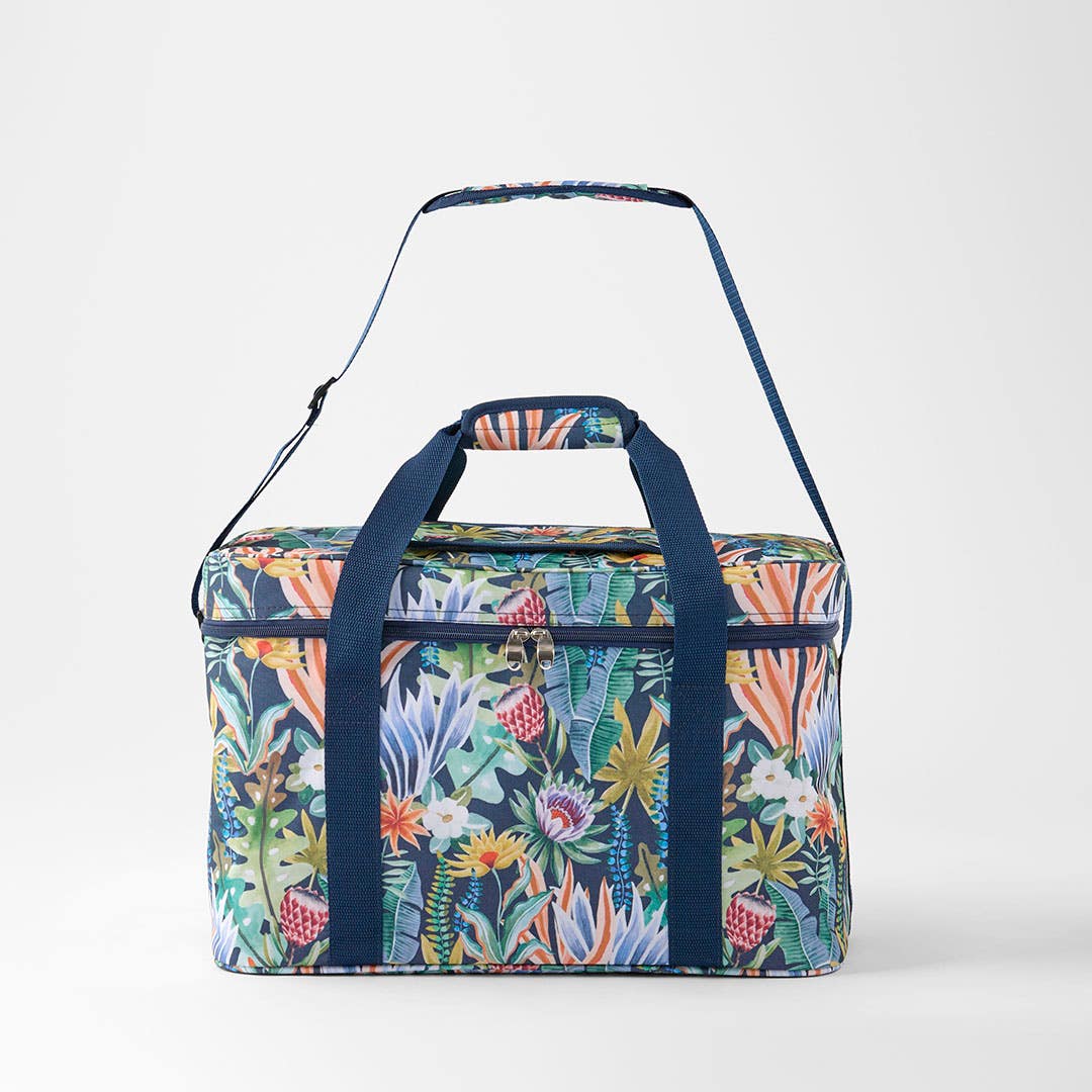 https://s3-ap-southeast-2.amazonaws.com/fusionfactory.commerceconnect.bbnt.production/pim_media/000/218/855/M_F_S26-27_Elara-Family-Soft-Cooler-Bag_Navy-Blue-Multi_27192801_SI.jpg?1786429774