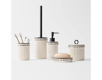 https://s3-ap-southeast-2.amazonaws.com/fusionfactory.commerceconnect.bbnt.production/pim_media/000/222/797/M_F_S26-27_Gabriel-Bathroom_Ivory-Black_RANGE_27335_R_SI.jpg?1789967006