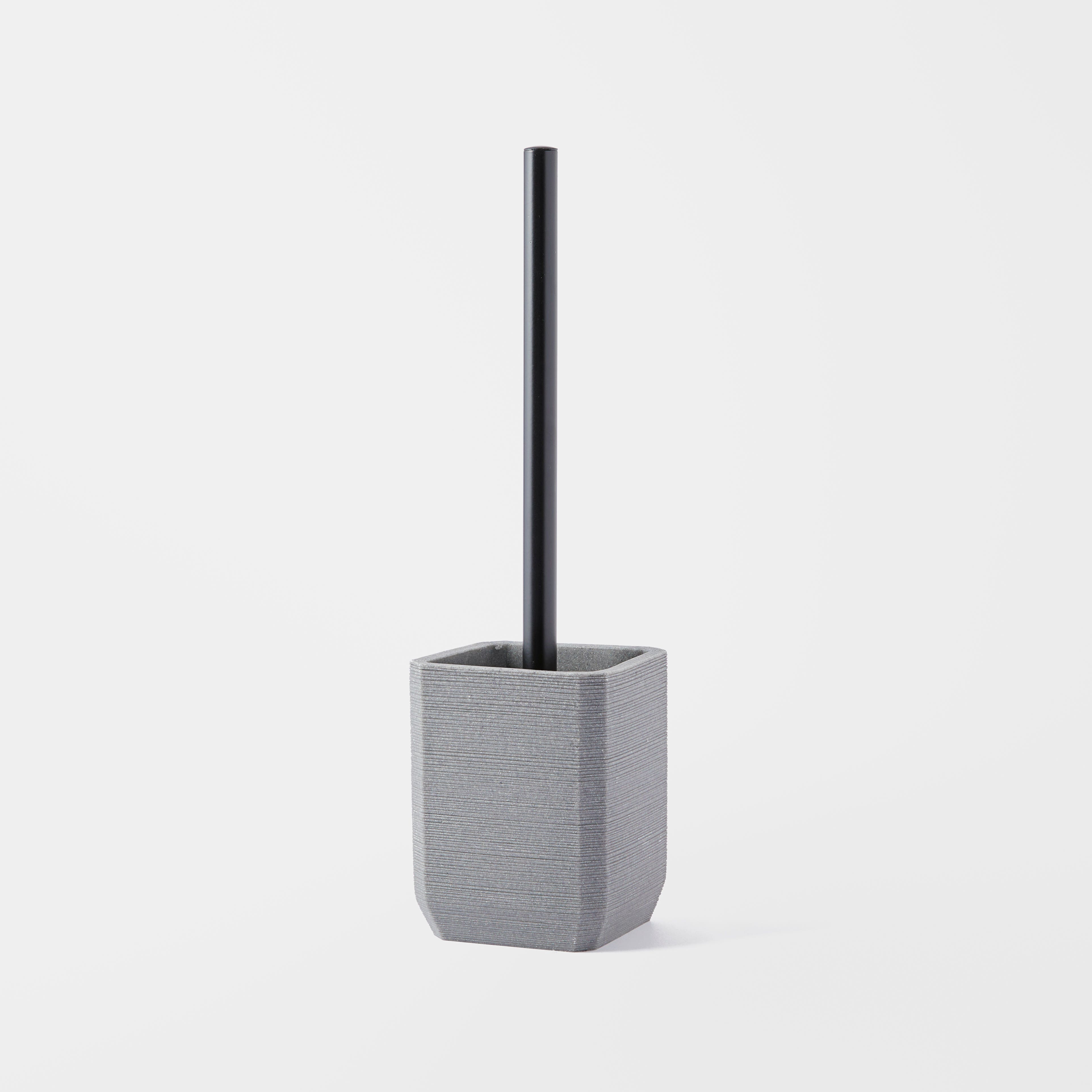 https://s3-ap-southeast-2.amazonaws.com/fusionfactory.commerceconnect.bbnt.production/pim_media/000/155/266/M_F_Stellan-Toilet-Brush_Bluestone_21578101.jpg?1698625359