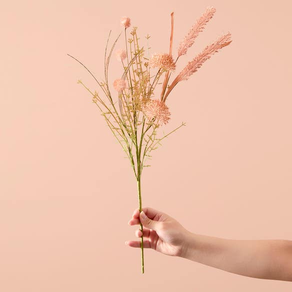 https://s3-ap-southeast-2.amazonaws.com/fusionfactory.commerceconnect.bbnt.production/pim_media/000/210/081/M_F_Summer_S24-25_LS_Studio_Decorator_DRIED_FLORAL_SPRAY_Dusty_Pink.jpg?1771456418