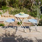 https://s3-ap-southeast-2.amazonaws.com/fusionfactory.commerceconnect.bbnt.production/pim_media/000/204/211/M_F_Summer_S25-26_LS_Outdoor-Picnic_Retreat_Garden_Chair-Table_Farah_Chairpad_V1_SI.jpg?1762735868