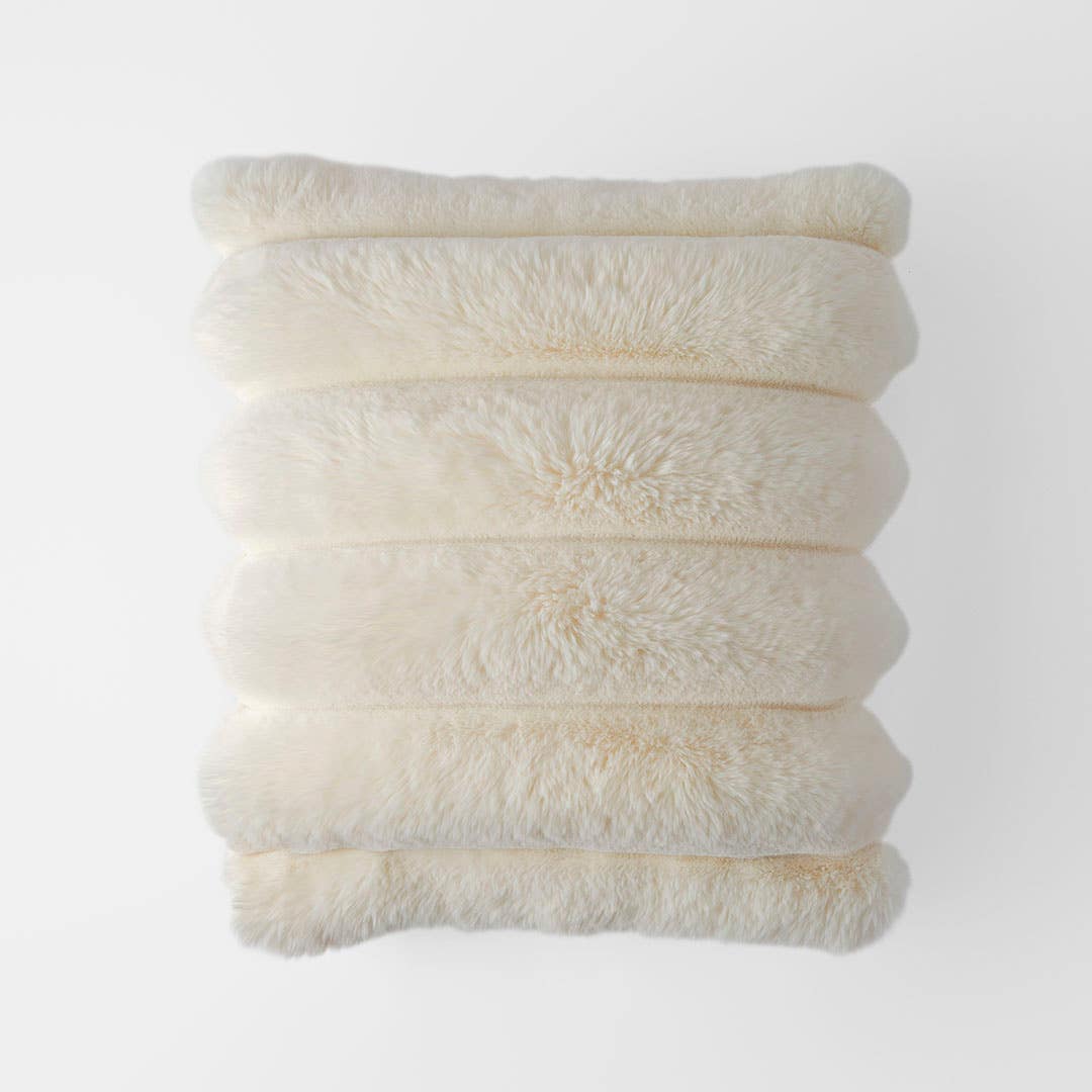 https://s3-ap-southeast-2.amazonaws.com/fusionfactory.commerceconnect.bbnt.production/pim_media/000/210/007/M_F_W26_Alaska-Fur-Cushion_Ivory_26895101_SI.jpg?1771217802