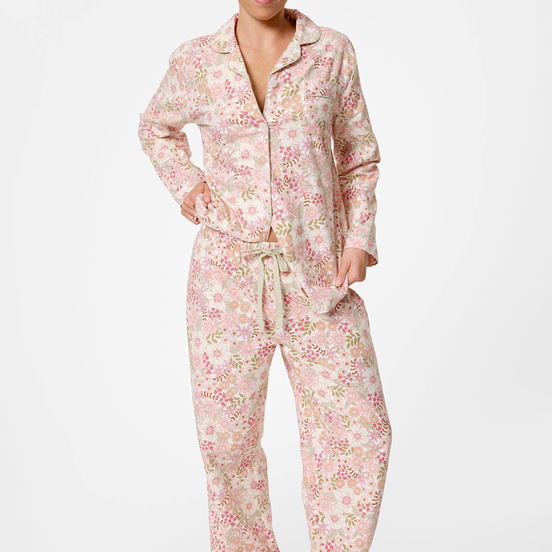 https://s3-ap-southeast-2.amazonaws.com/fusionfactory.commerceconnect.bbnt.production/pim_media/000/207/747/M_F_W26_Alexa-Flannel-PJs_SML_Lavender-Pink_26840401_Detail_SI.jpg?1770005985