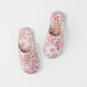 https://s3-ap-southeast-2.amazonaws.com/fusionfactory.commerceconnect.bbnt.production/pim_media/000/210/651/M_F_W26_Alexa-Flannel-Slippers-S-M_Lavender-Pink_26845801_SI.jpg?1772598836