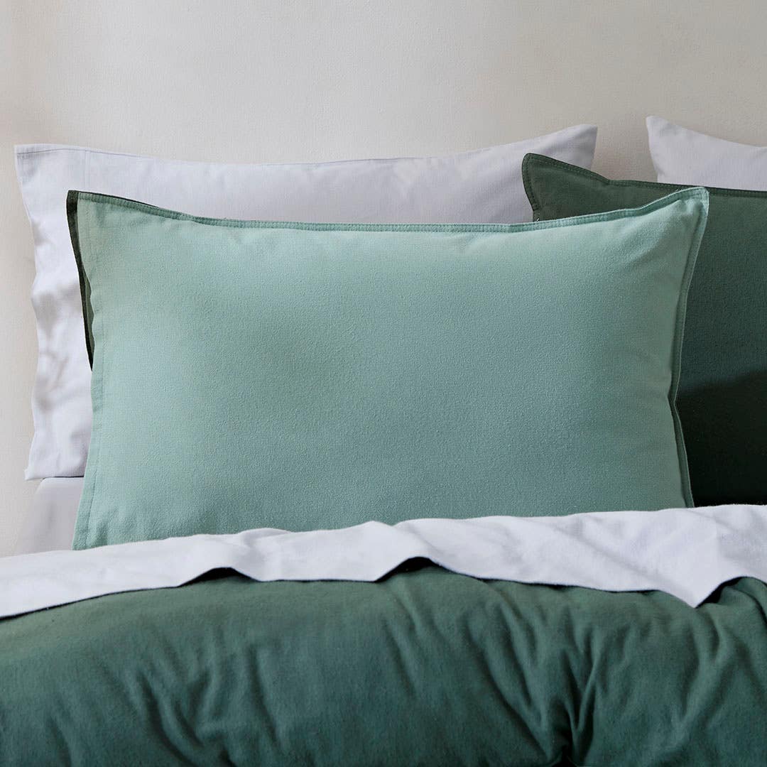 https://s3-ap-southeast-2.amazonaws.com/fusionfactory.commerceconnect.bbnt.production/pim_media/000/205/368/M_F_W26_Bedlinen_BOP_Fabian-Sage-Moss_QQC_Pillow_V3_SI.jpg?1765324251