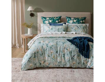 https://s3-ap-southeast-2.amazonaws.com/fusionfactory.commerceconnect.bbnt.production/pim_media/000/206/041/M_F_W26_Bedlinen_BOP_Fabriano_QQC_SI.jpg?1767073054