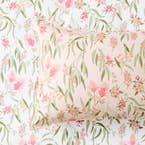 https://s3-ap-southeast-2.amazonaws.com/fusionfactory.commerceconnect.bbnt.production/pim_media/000/205/413/M_F_W26_Bedlinen_BOP_Grevillea_QQC_Detail_2_SI.jpg?1765325775