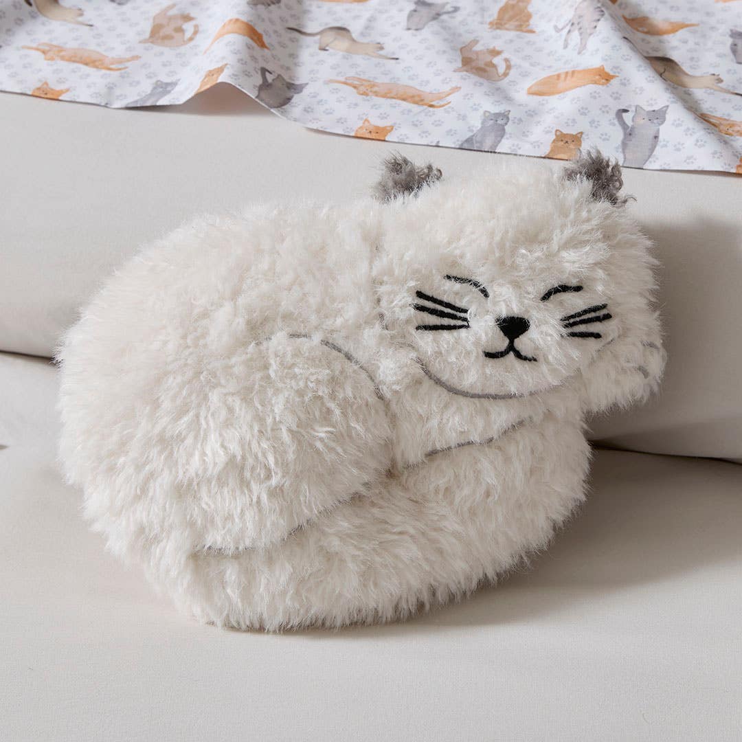 https://s3-ap-southeast-2.amazonaws.com/fusionfactory.commerceconnect.bbnt.production/pim_media/000/206/351/M_F_W26_Bedlinen_BOP_Ruth_QQC_Cat_Cushion_SI.jpg?1767153431
