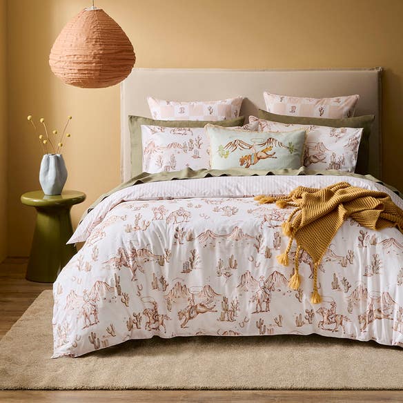 https://s3-ap-southeast-2.amazonaws.com/fusionfactory.commerceconnect.bbnt.production/pim_media/000/205/553/M_F_W26_Bedlinen_BOP_Wild_West_QQC_SI.jpg?1765335840