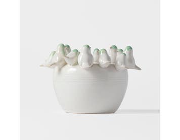 https://s3-ap-southeast-2.amazonaws.com/fusionfactory.commerceconnect.bbnt.production/pim_media/000/205/602/M_F_W26_Birdsong-Ceramic-Vase_White-Green_26911401_SI.jpg?1765339664