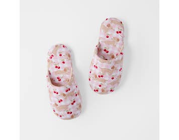 https://s3-ap-southeast-2.amazonaws.com/fusionfactory.commerceconnect.bbnt.production/pim_media/000/210/902/M_F_W26_Cherry-Dash-Flannel-slippers-S-M_Pink-Multi_26846201_SI.jpg?1773198744