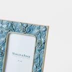 https://s3-ap-southeast-2.amazonaws.com/fusionfactory.commerceconnect.bbnt.production/pim_media/000/205/704/M_F_W26_Coventry-Photo-Frame-4x6_Blue_26892401_Detail_SI.jpg?1765343025