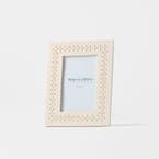 https://s3-ap-southeast-2.amazonaws.com/fusionfactory.commerceconnect.bbnt.production/pim_media/000/205/742/M_F_W26_Dune-Resin-Frame-4x6_Ivory_26906301_SI.jpg?1765344476