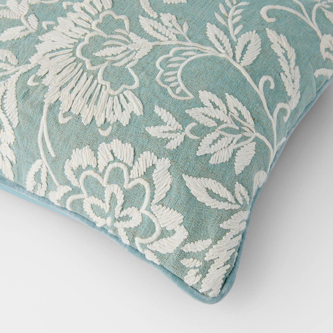 https://s3-ap-southeast-2.amazonaws.com/fusionfactory.commerceconnect.bbnt.production/pim_media/000/209/535/M_F_W26_Greer-Cushion_Washed-Blue_26902103_Detail_SI.jpg?1770850742